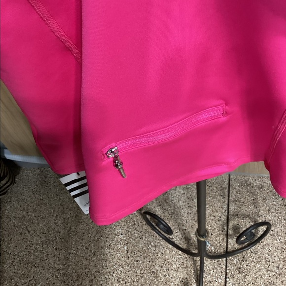 NWT golf or tennis top - Picture 5 of 11